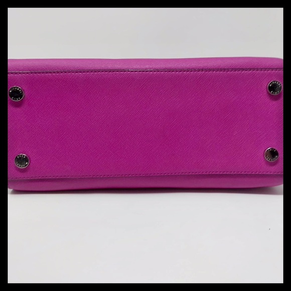 Michael Kors Large Selma Grommet Satchel Fuchsia - Picture 4 of 5